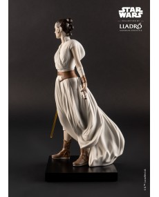 Rey Lladró Porcelain 01009414