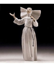 Sister Singing Lladro Porcelain 01006405 - TicTacArea