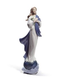 Lladro 01008642 BLESSED VIRGIN MARY: A Divine Masterpiece