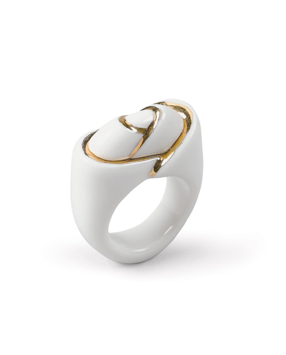 Heliconia Ring: Medium Size Lladro Porcelain 01010170