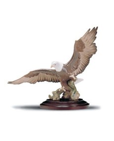 "Aguila en Vuelo Porcelana Lladro 01006476 - TicTacArea"