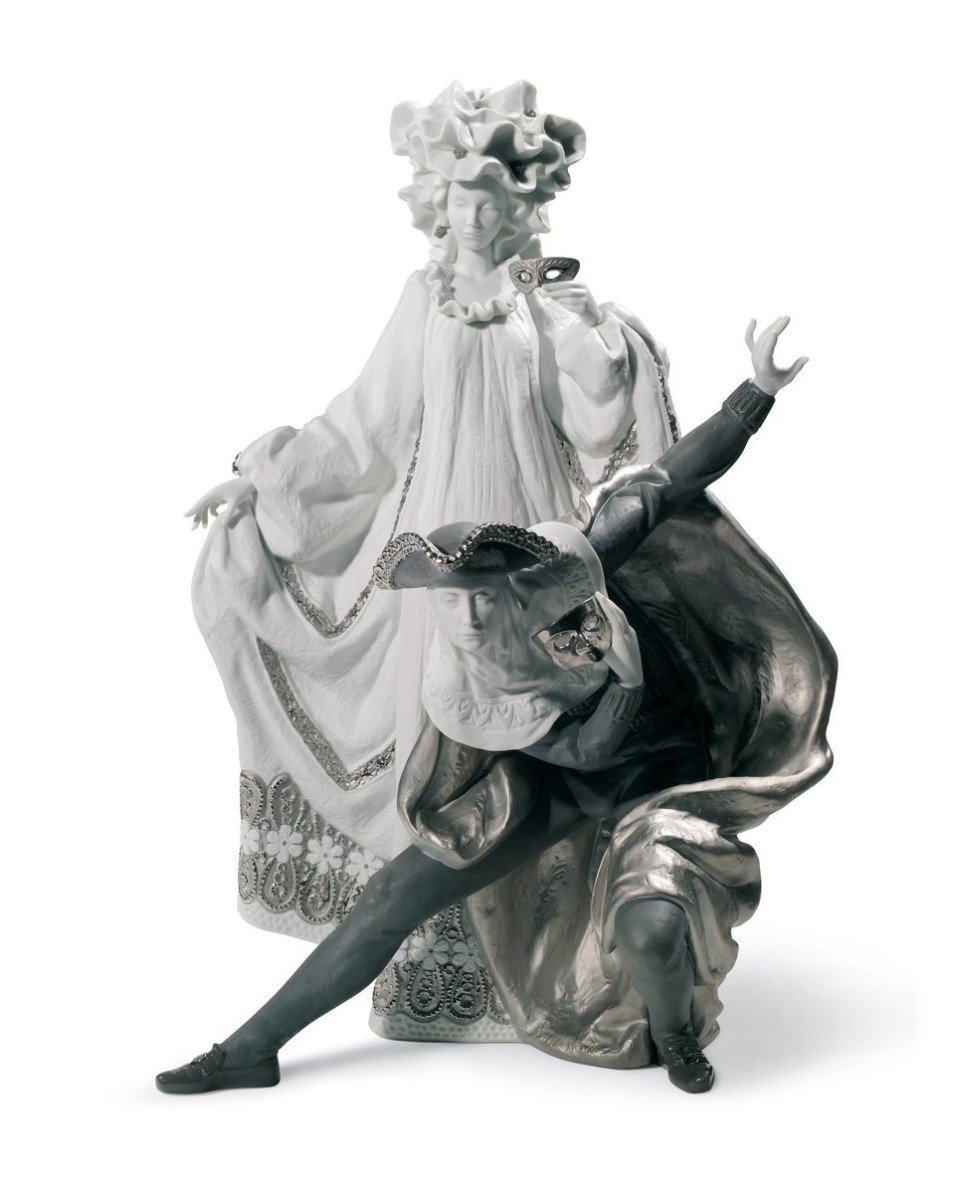 Venetian Carnival Couple Sculpture. Limited Edition. Silver Lustre Lladró ФАРФОР 01007194  