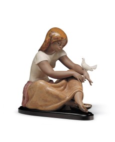 Lladro Dove Girl Figurine: Watch the Porcelain Beauty