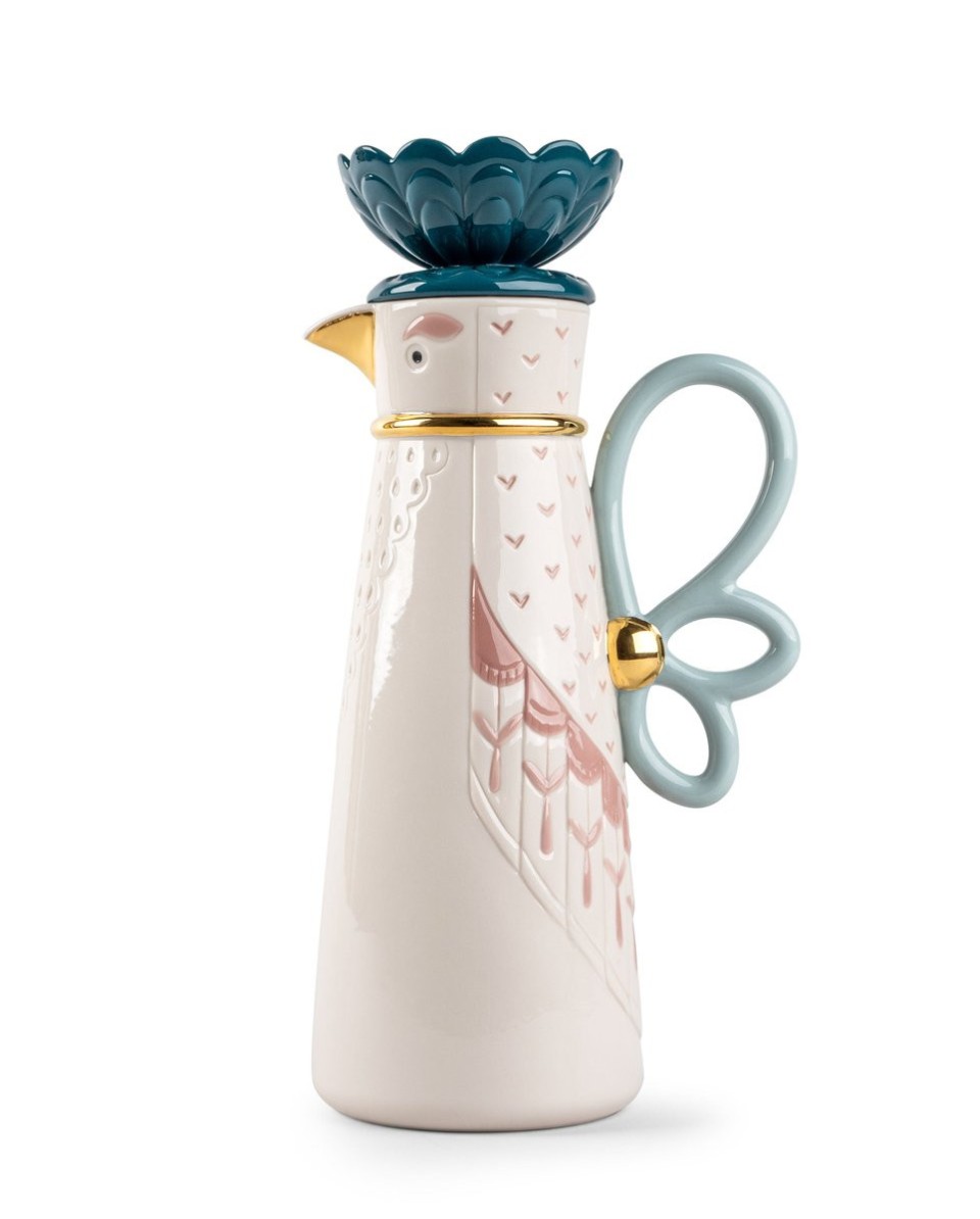 "Lladro Coffee Pot Kawki Collection: Porcelain Delight for Unforgetta