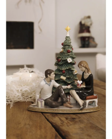 Lladro 01008665 Figurine A ROMANTIC CHRISTMAS