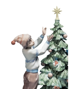 Lladro 01005897 ARREGLANDO EL ARBOL DE NAVIDAD 01005897