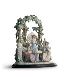 Lladro 01001759 L'HEURE DU THE