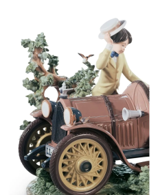 Lladro 01001393 COCHE EN PRIMAVERA 01001393