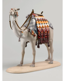 Camel Lladró Porcelain 01002008