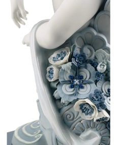 Lladro 01001945 PURE BEAUTY 010.01945