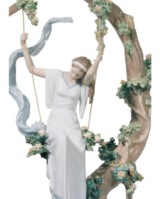 Lladro 01001901 Figurine LIVING IN A DREAM