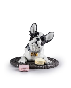 Bulldog francés con macarons Porcelana Lladró 01009398  