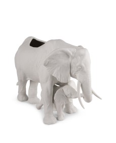 Elephant garden Sculpture. Matte White. Plant the Future Lladró Porcelain 01009639