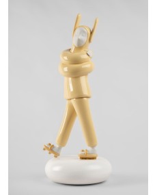 Embraced (yellow) Sculpture Lladró Porcelain 01009654