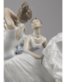 Lladro 01008476 BACKSTAGE BALLET 010.08476