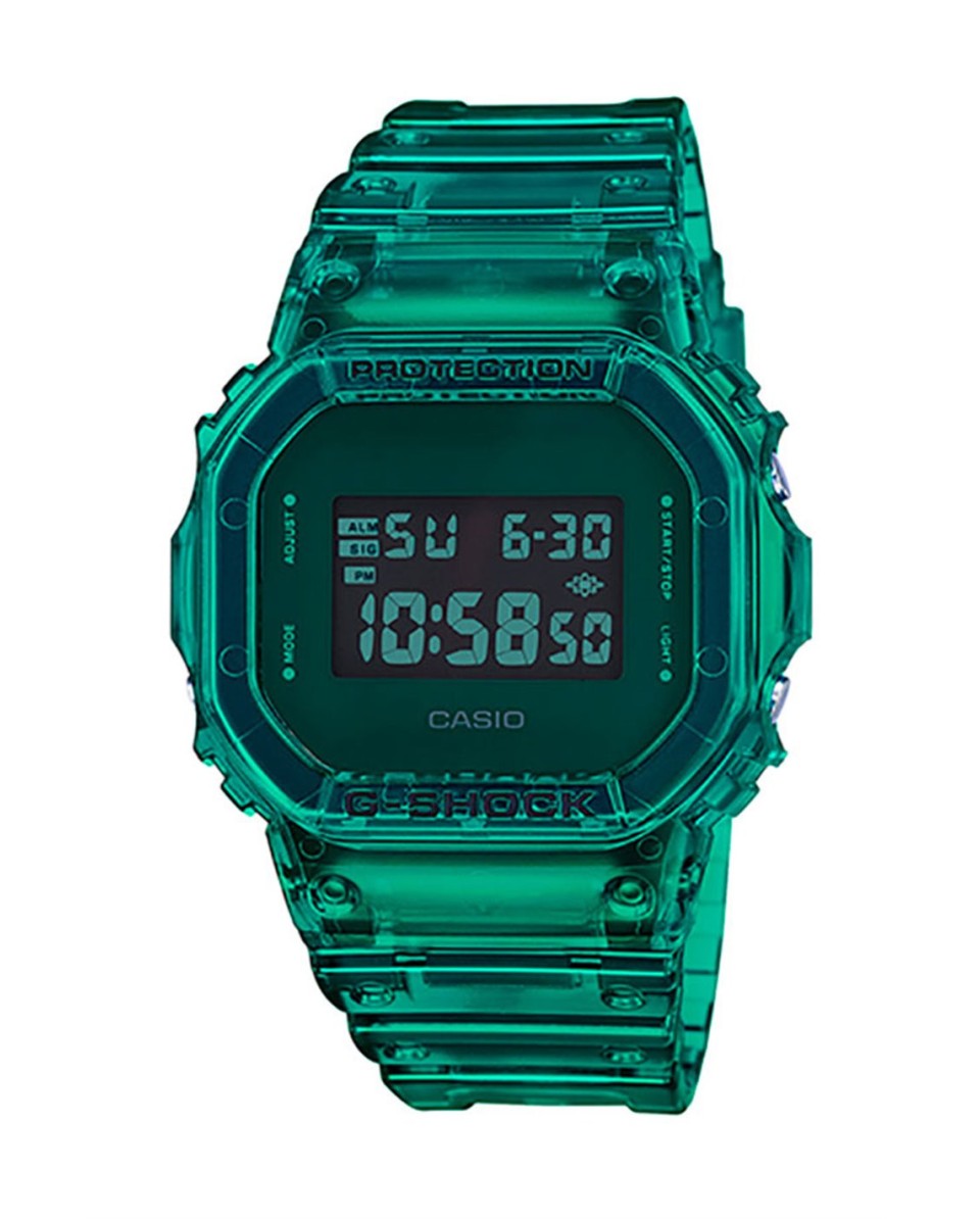 Casio G-SHOCK DW-5600SB-3ER: Rugged Timepiece