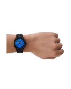 Diesel SILICONE DZ2203 Watch: Sleek Style & Durability