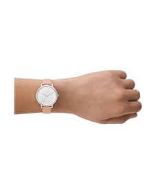 DKNY LEATHER NY6681: Stylish Timepiece at TicTacArea