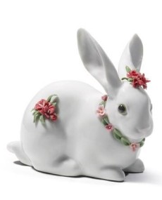 Lladro 01007578 Attentive Bunny Carnations Porcelain