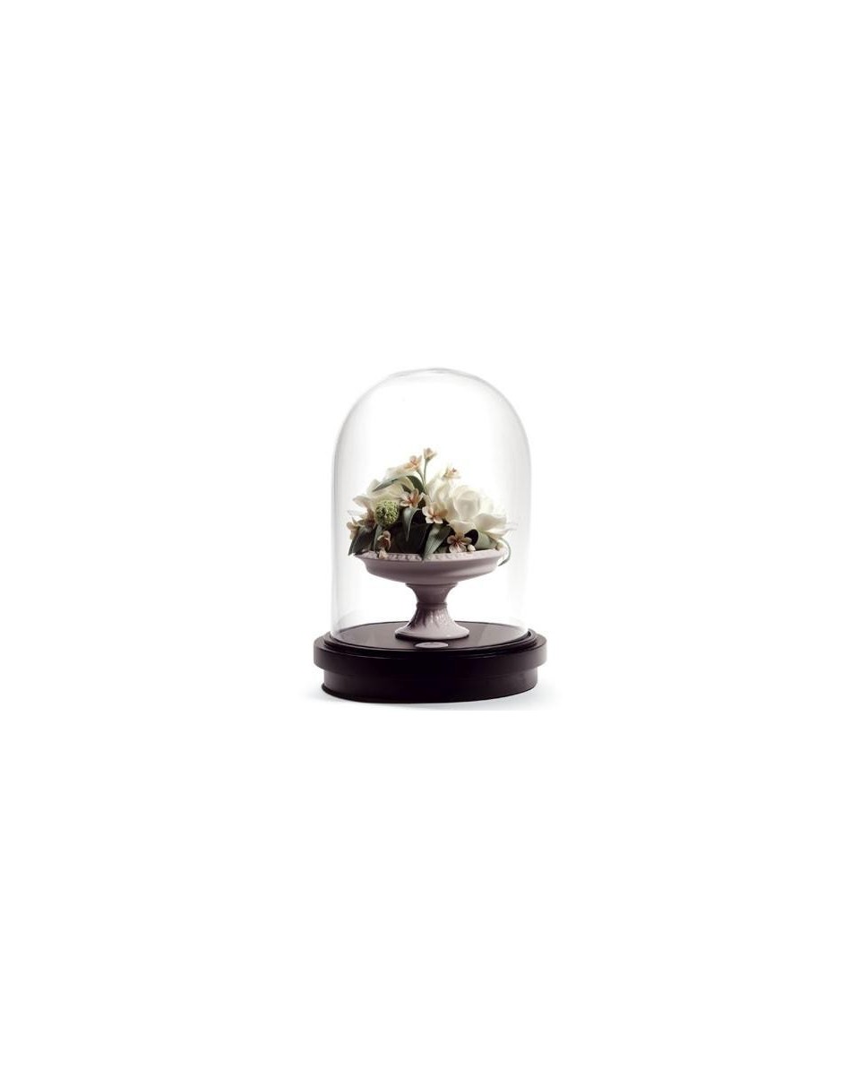 Lladro Camellia Centerpiece: Porcelain Delight