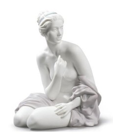 Figura Lladro: Bañista Sentada - TicTacArea.com