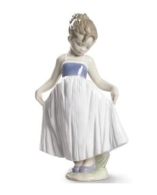 Lladro 01009172 LOOK AT MY DRESS Porcelain Lladro