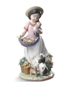 Lladro Porcelain A ROMP IN THE GARDEN 01009241 - TicTacArea