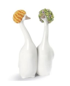 Lladro Porcelain Gossiping Orange & Green 01009204