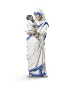 Lladro Porcelain Mother Teresa of Calcutta Sculpture