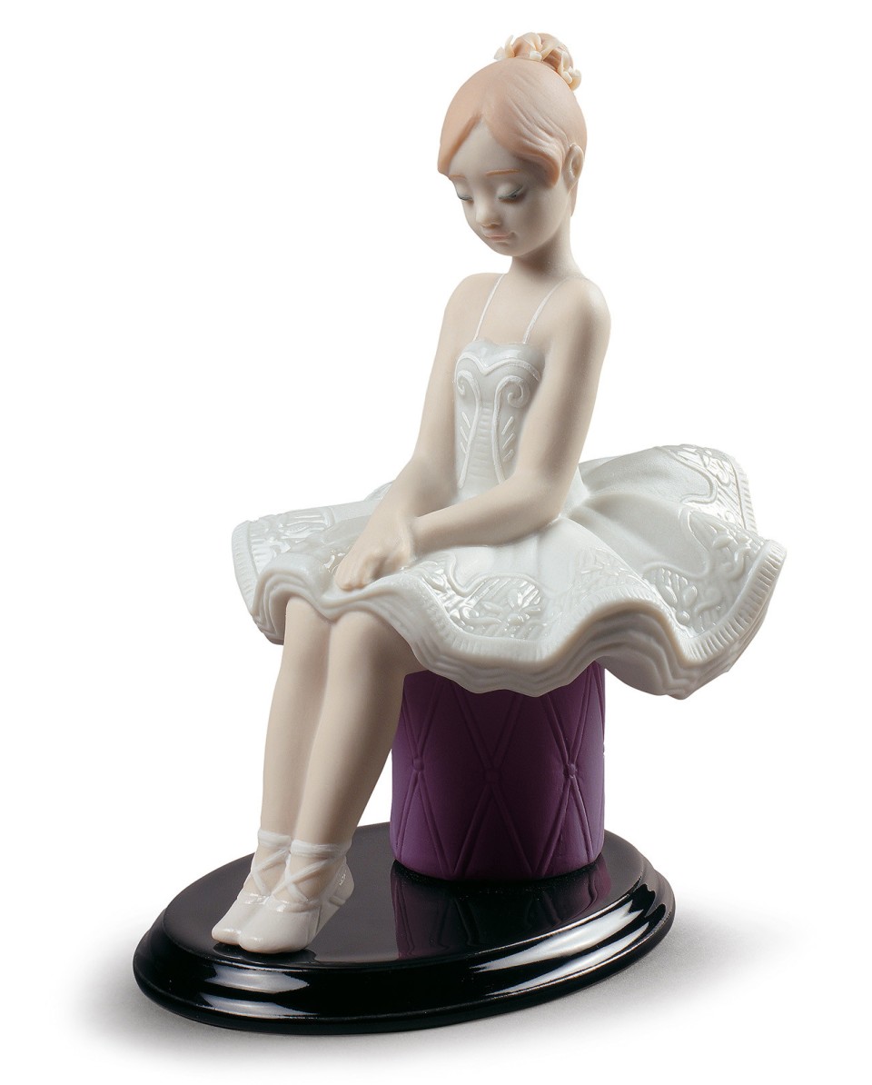 Ballet Class Porcelain Figurine - Lladro 01009334