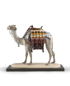 Camel Porcellana Lladro 01002008: eleganza e raffinatezza