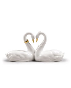 Endless Love Golden Re-Deco Lladro Porcelain 01009304