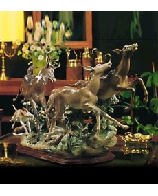 Lladro 01001377 Figurine PURSUED DEER - TicTacArea