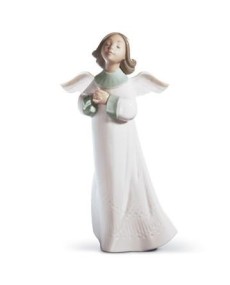 Lladro AN ANGEL'S WISH: A peça perfeita para encantar!