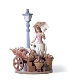 Lladro 01006809 Figurine Flowers for Everyone | TicTacArea