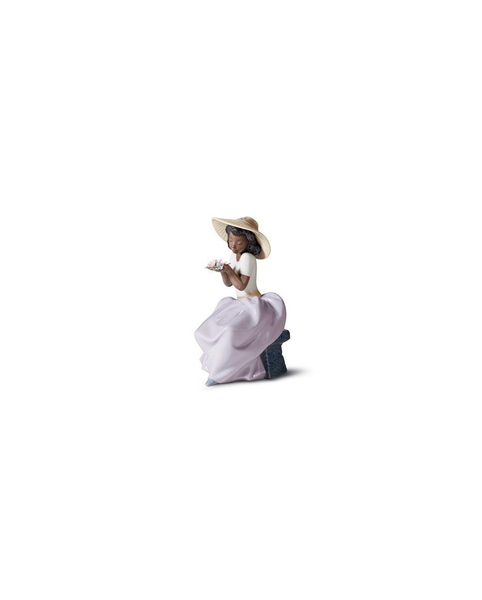 Lladro Sweet Fragrance Figurine - TicTacArea