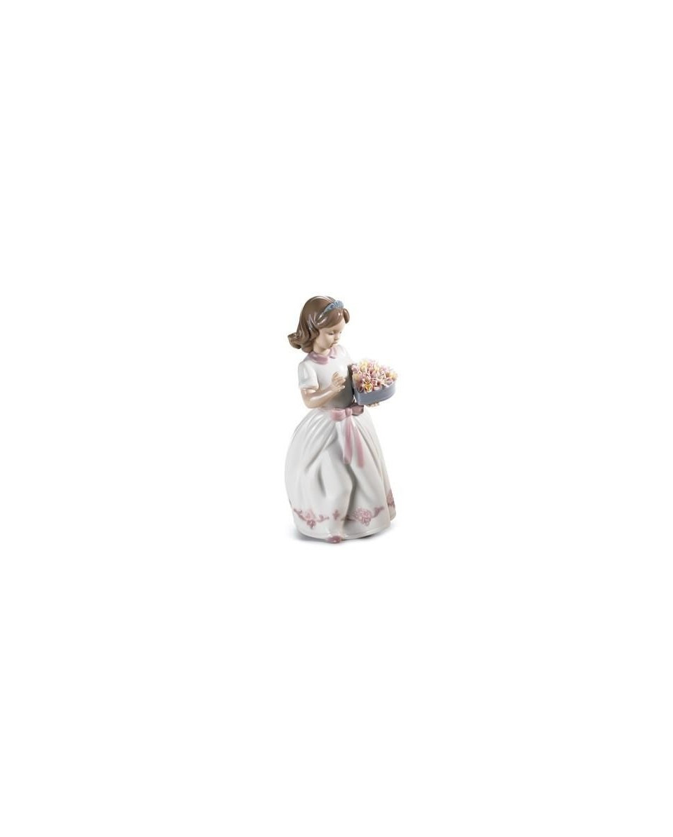 Lladro 01006915 Figurine: Perfect Gift for Someone