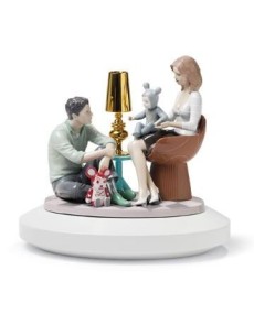 Lladro 01007255 Figurine: The Family Portrait - TicTacArea