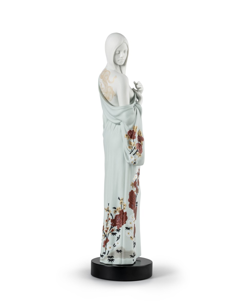 Beauty with Dragon Tattoo Lladro Porcelain 01009411