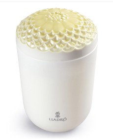 TicTacArea.com: Echoes of N. candle-Tropical Blossoms Lladró Porcela