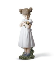 "Lladro 01008021 BLUMEN FÜR MAMA - Exklusive Porzellanfigur"