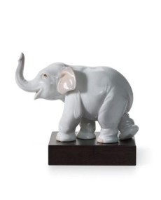 Lladro Lucky Elephant: Exquisite Porcelain Décor