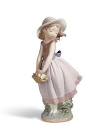 "Lladro 01008246 BEZAUBERNDE UNSCHULD - TicTacArea.com"