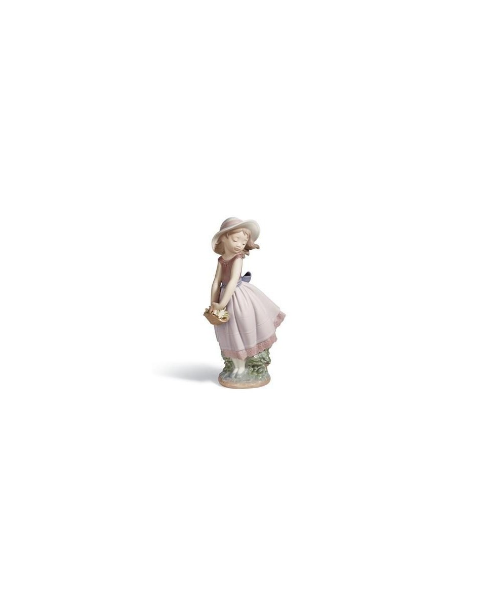 Lladro Douce Innocence Figurine - TicTacArea.com