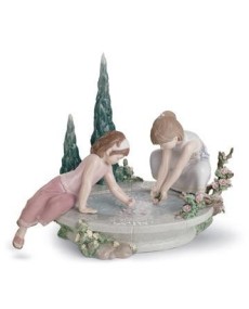 "Lladro 01008355 BLÜTENQUELLE - Exquisite Porzellanfigur"