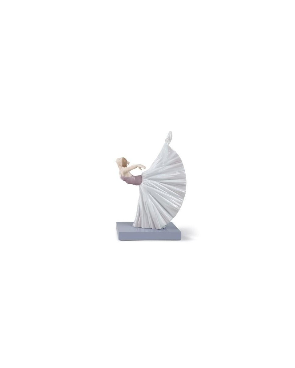 Lladro Giselle Arabesque: Elegância em Porcelana