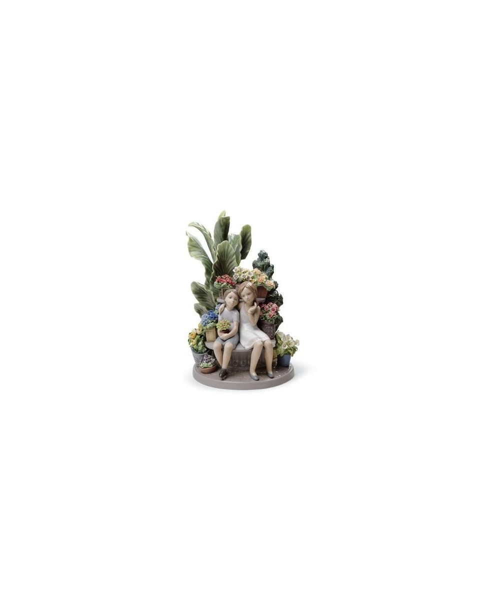 Lladro Secrets in the Park Figurine - TicTacArea