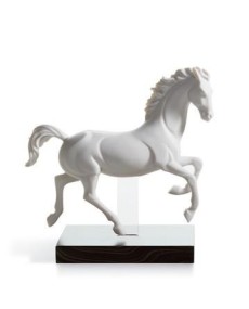 Lladro Gallop III: Elegância em Porcelana