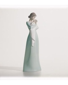 Lladro 01018218: A MOTHER'S EMBRACE - TicTacArea