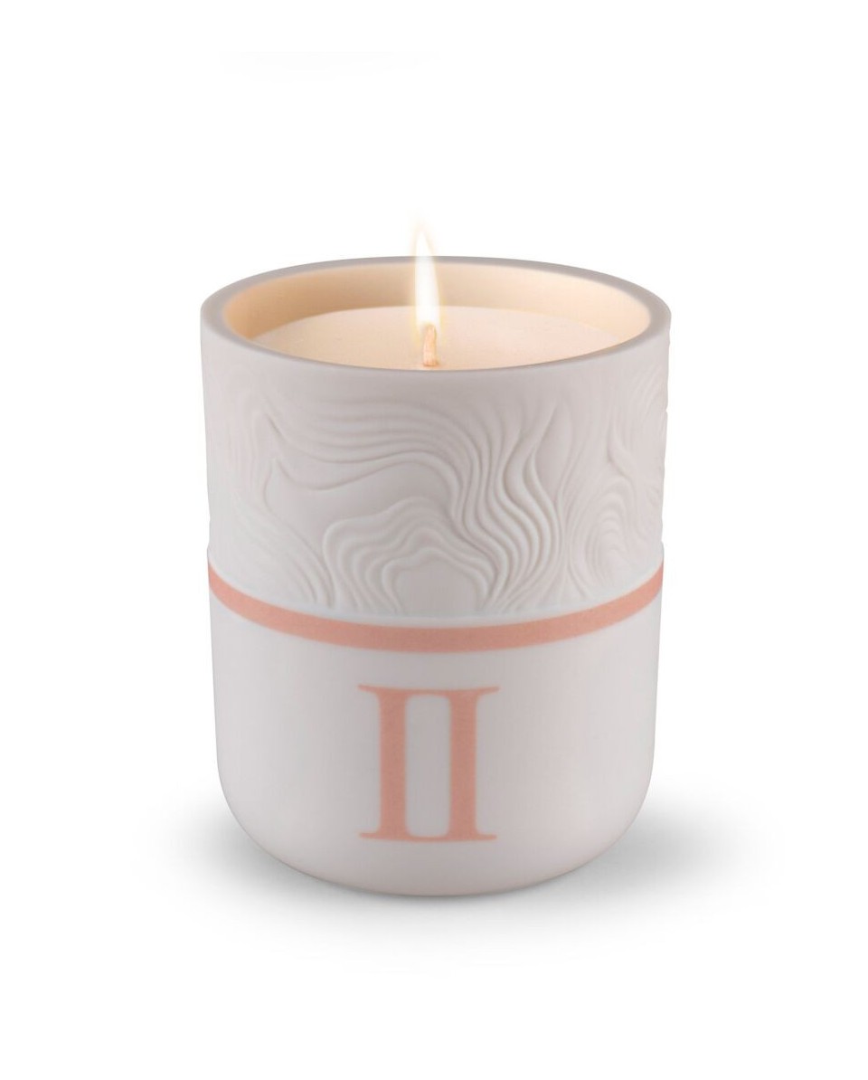 Timeless candle II Lladró Porcelain 01040207